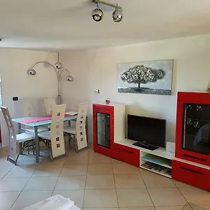 Appartement Chuck, Vrh (Krk)